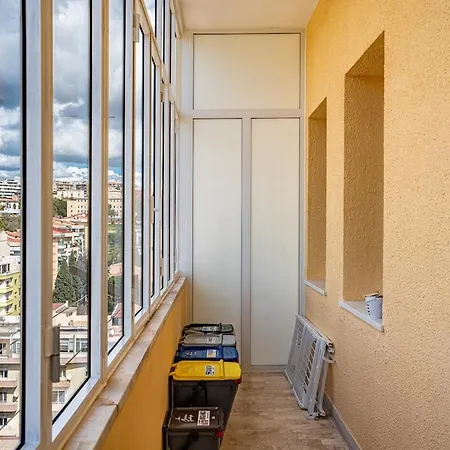 Vintage Maison, Panoramic View *